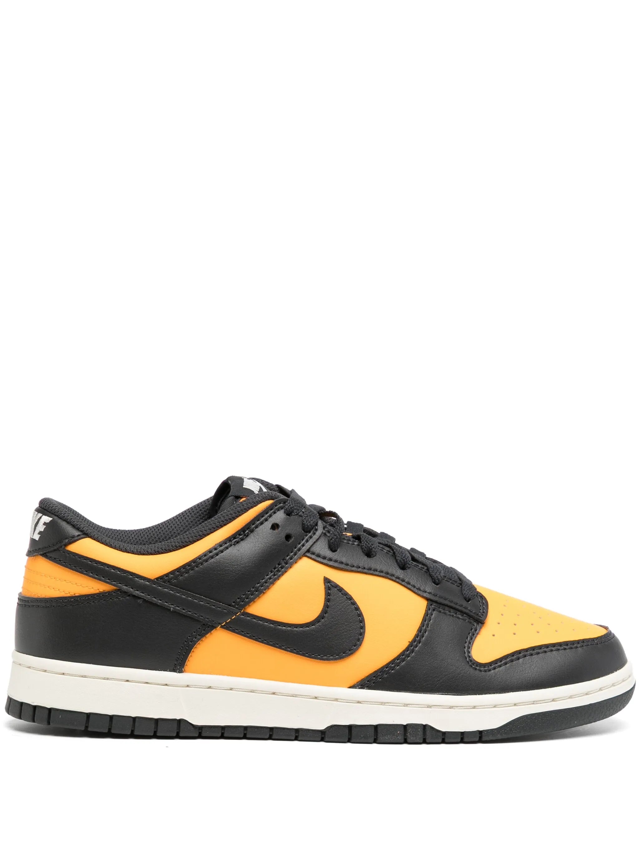 Nike Dunk Low  Sneaker