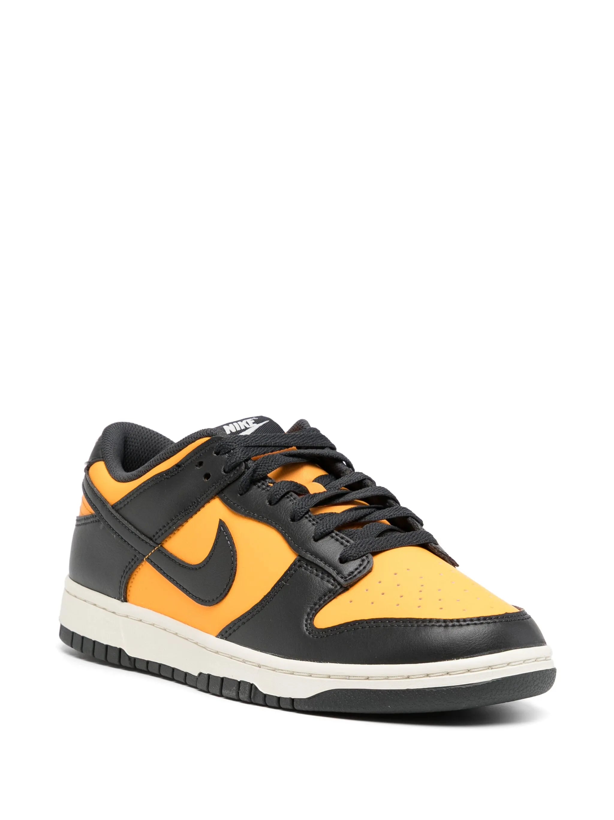 Nike Dunk Low  Sneaker