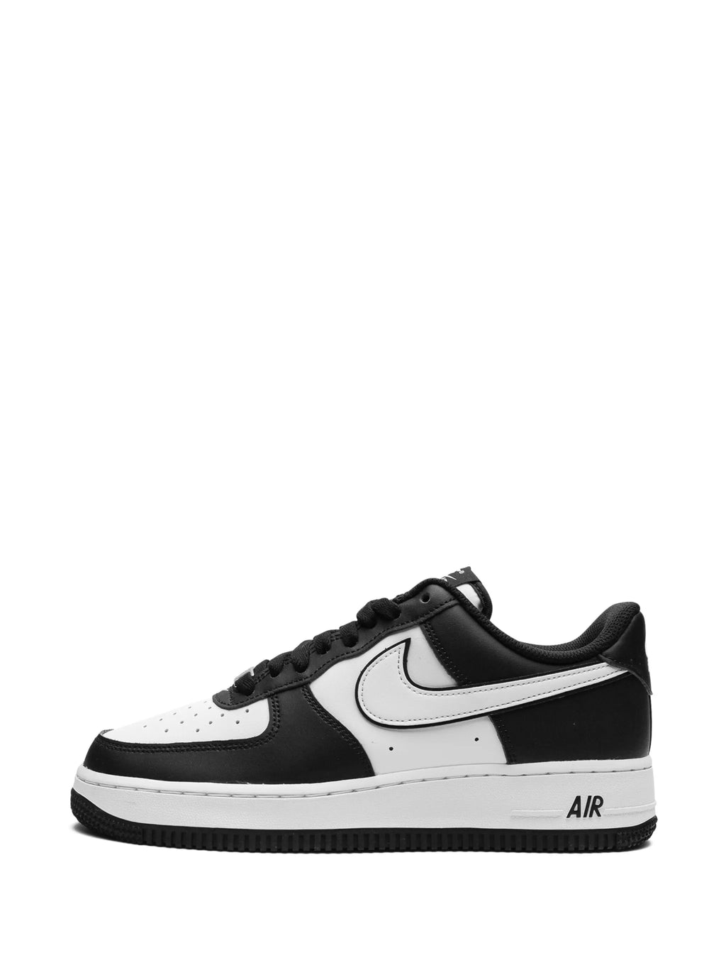 Nike Air Force 1  Black & White Sneaker